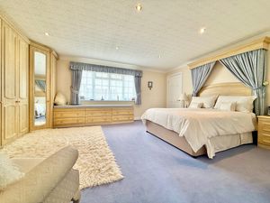 Photo 6- click for photo gallery